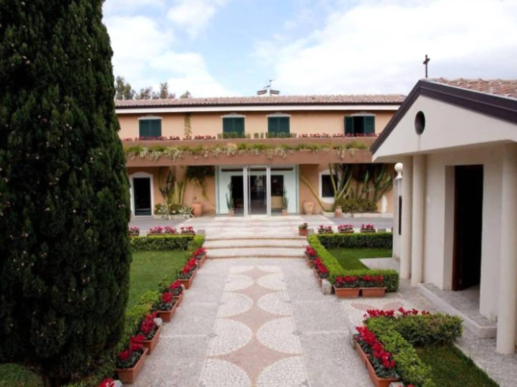 intera palazzina in vendita a Scalea