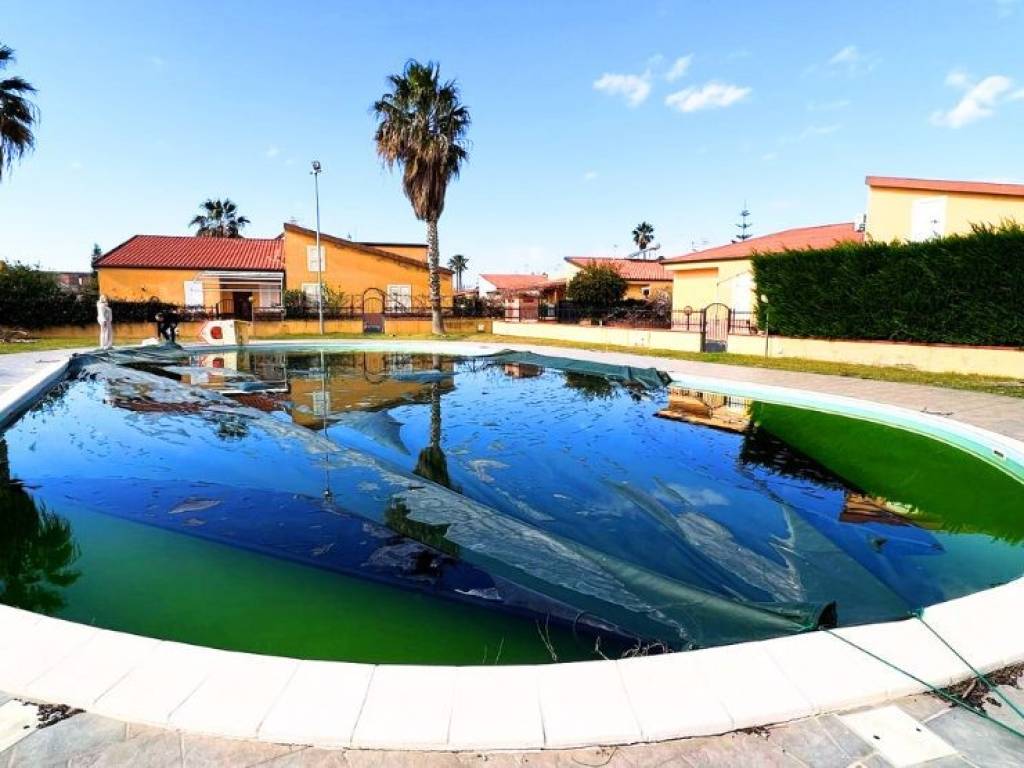 casa indipendente in vendita a Scalea