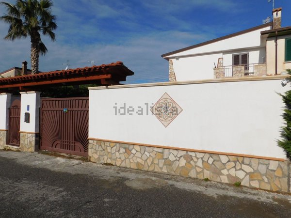 casa indipendente in vendita a Scalea