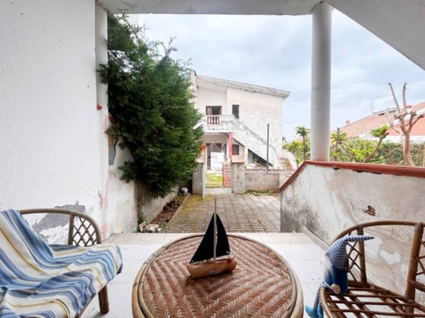 casa indipendente in vendita a Scalea