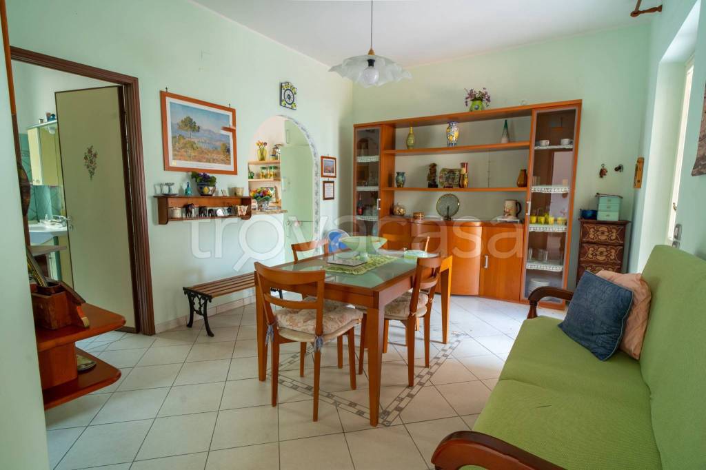 casa indipendente in vendita a Scalea