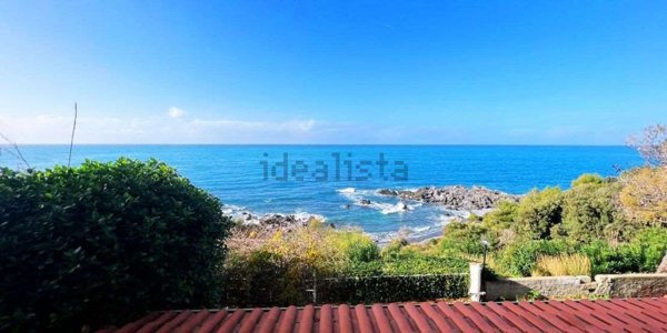 casa indipendente in vendita a Scalea