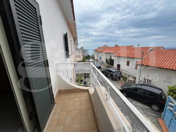 casa indipendente in vendita a Scalea