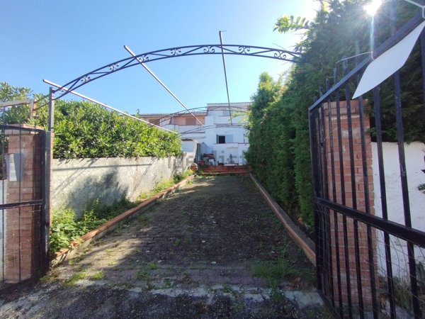 casa indipendente in vendita a Scalea
