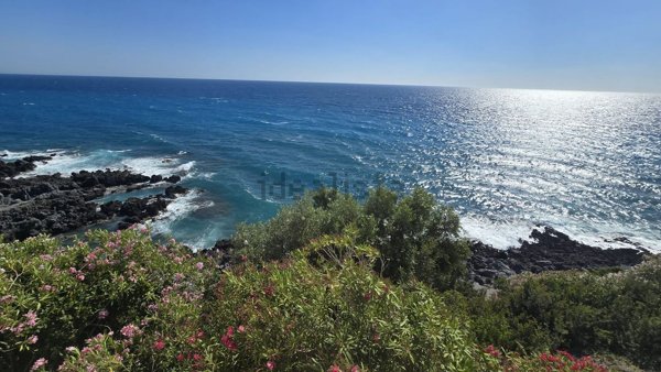 casa indipendente in vendita a Scalea