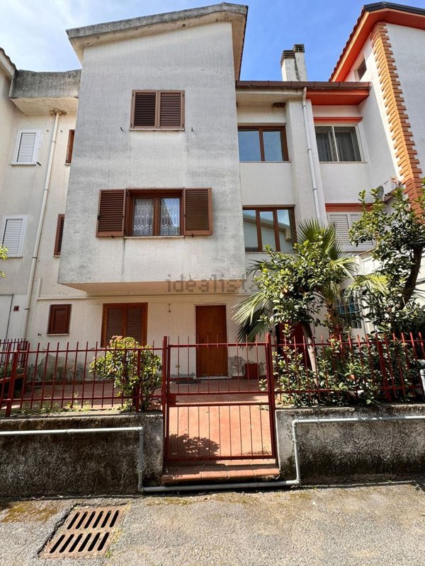 casa indipendente in vendita a Scalea