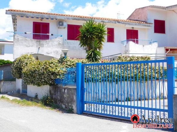 casa indipendente in vendita a Scalea