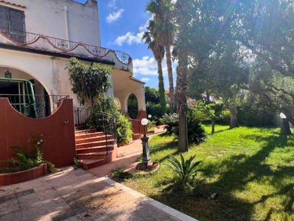 casa indipendente in vendita a Scalea