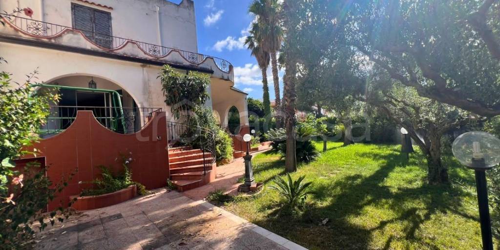 casa indipendente in vendita a Scalea