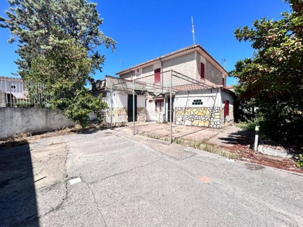 casa indipendente in vendita a Scalea
