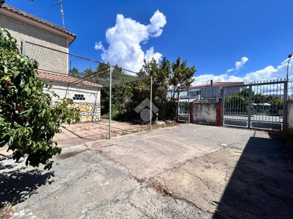 casa indipendente in vendita a Scalea