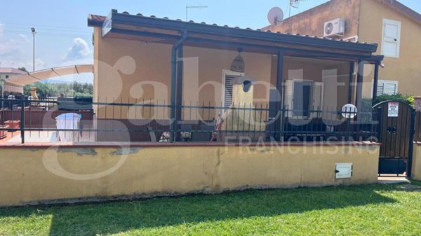 casa indipendente in vendita a Scalea