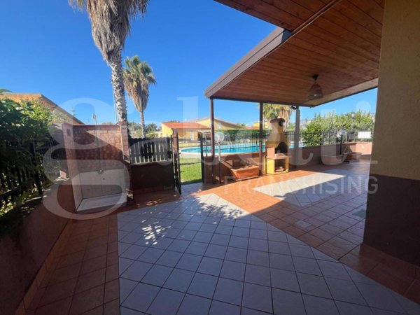 casa indipendente in vendita a Scalea
