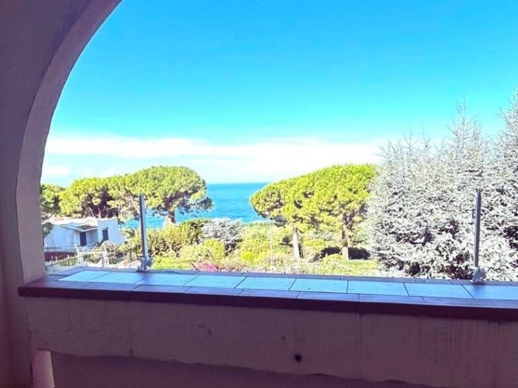 casa indipendente in vendita a Scalea