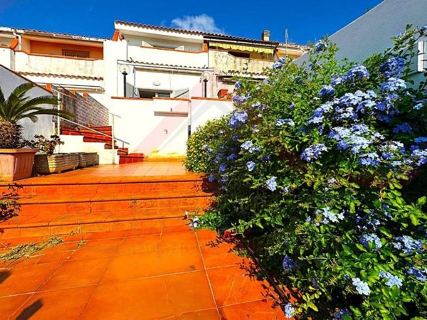 casa indipendente in vendita a Scalea