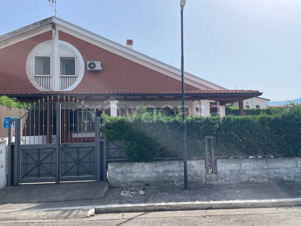 casa indipendente in vendita a Scalea