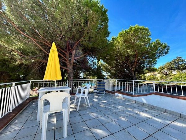 casa indipendente in vendita a Scalea