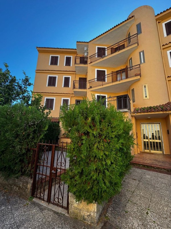 appartamento in vendita a Scalea