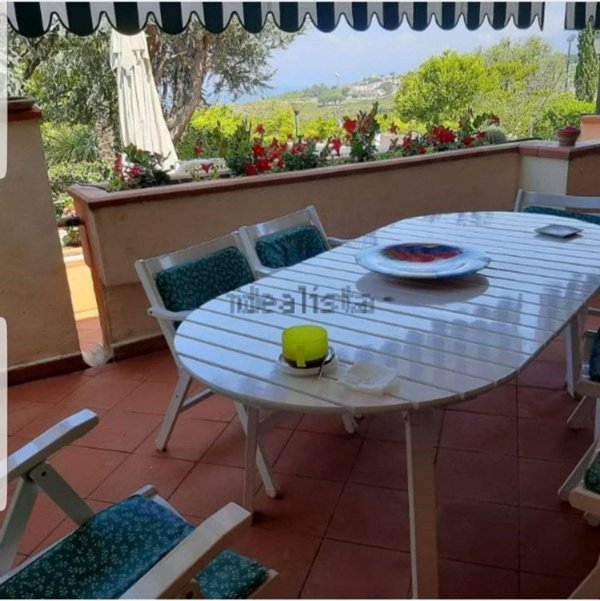 casa indipendente in vendita a Scalea