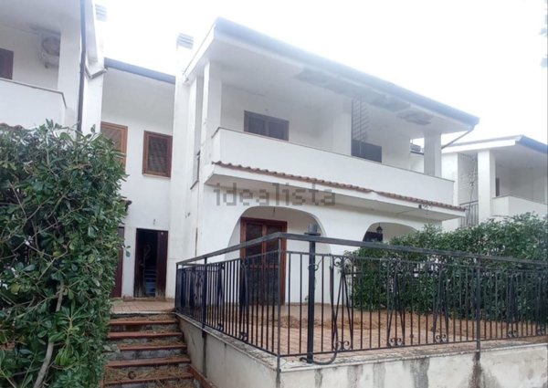 casa indipendente in vendita a Scalea