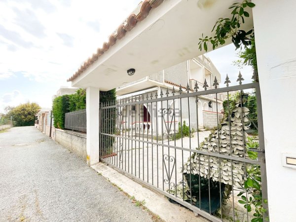 casa indipendente in vendita a Scalea