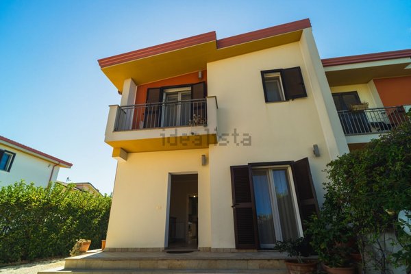 casa indipendente in vendita a Scalea