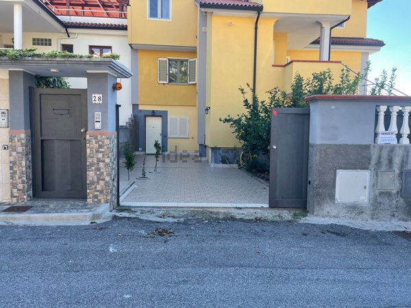 casa indipendente in vendita a Scalea