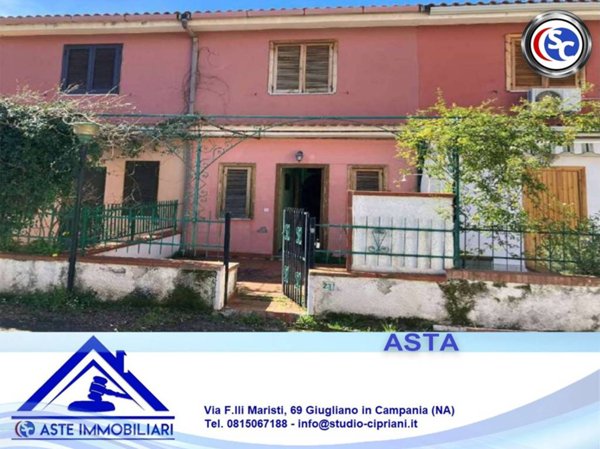 casa indipendente in vendita a Scalea