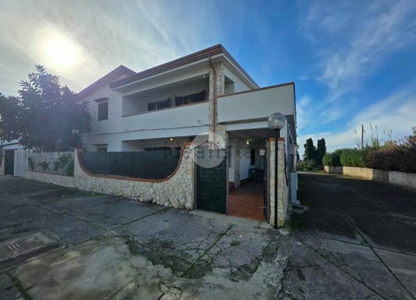 casa indipendente in vendita a Scalea