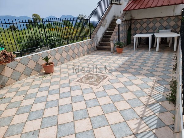 casa indipendente in vendita a Scalea