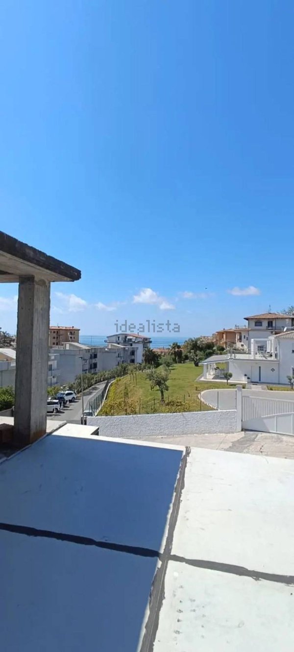 casa indipendente in vendita a Scalea