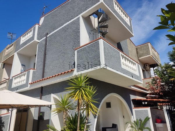 casa indipendente in vendita a Scalea