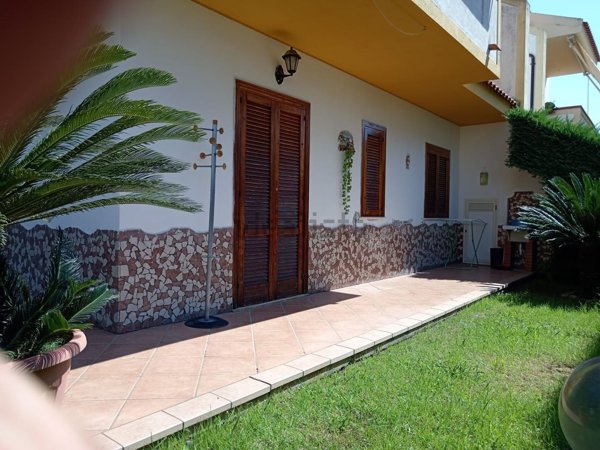 casa indipendente in vendita a Scalea