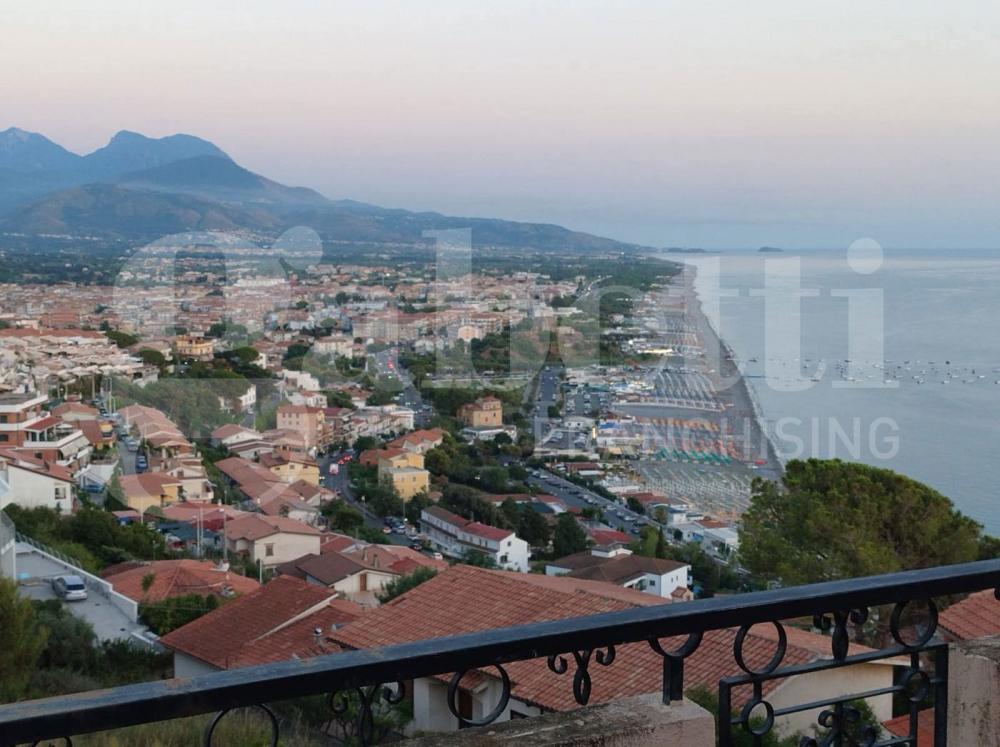 appartamento in vendita a Scalea