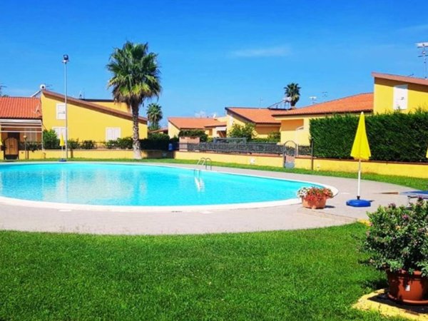 casa indipendente in vendita a Scalea