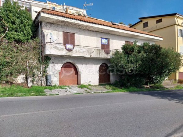 casa indipendente in vendita a Scalea