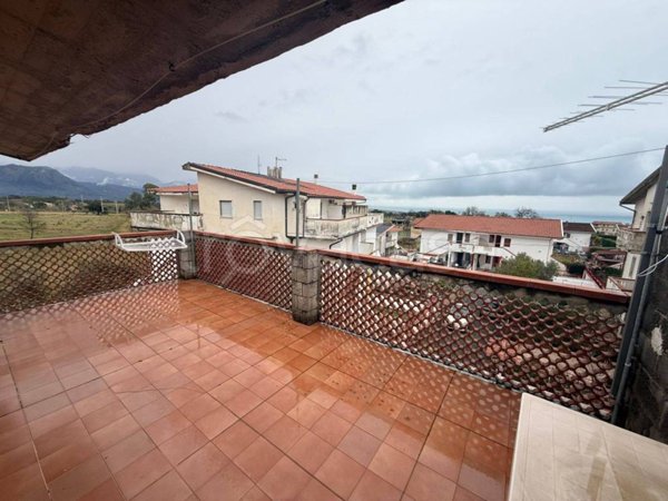 casa indipendente in vendita a Scalea