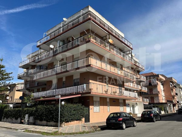 appartamento in vendita a Scalea
