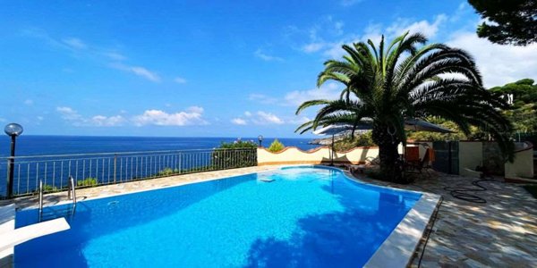 casa indipendente in vendita a Scalea