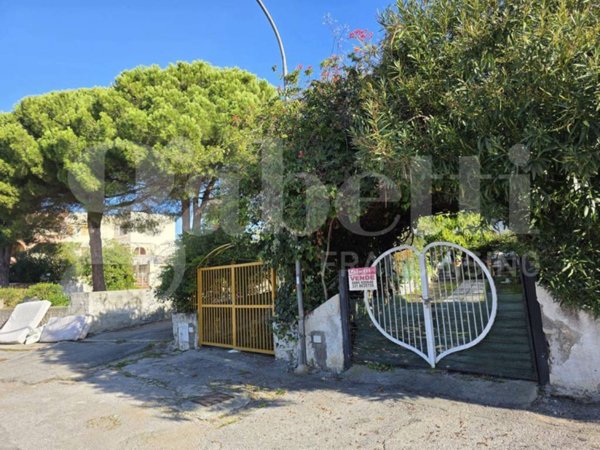 casa indipendente in vendita a Scalea