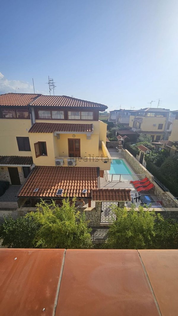 casa indipendente in vendita a Scalea