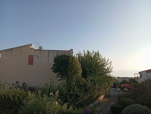 casa indipendente in vendita a Scalea