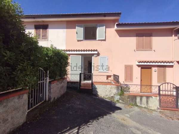 casa indipendente in vendita a Scalea