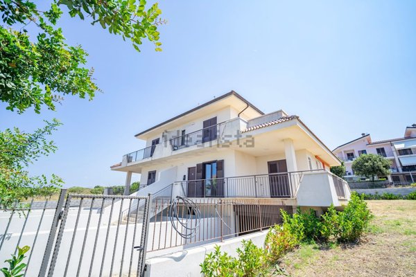 casa indipendente in vendita a Scalea