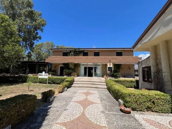 intera palazzina in vendita a Scalea