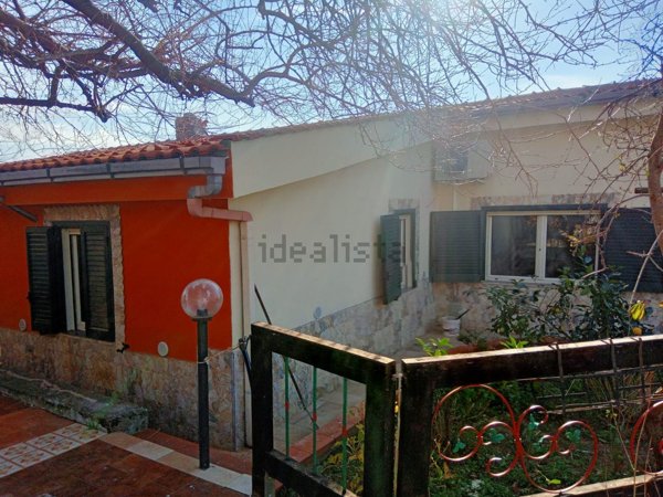 casa indipendente in vendita a Scalea
