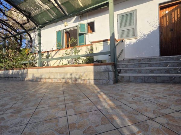 casa indipendente in vendita a Scalea