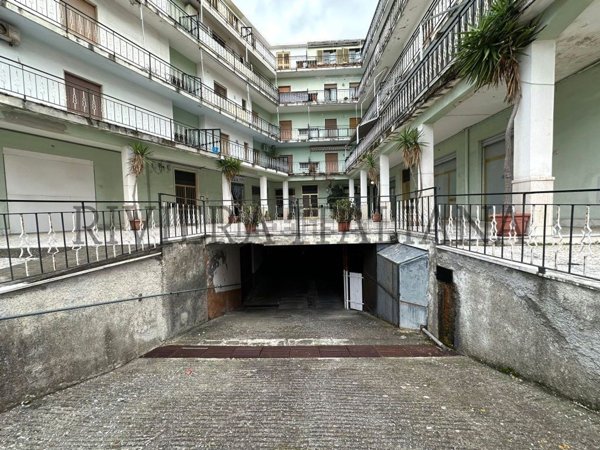 locale di sgombero in vendita a Scalea