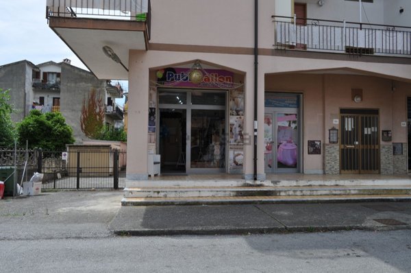 locale commerciale in vendita a Scalea