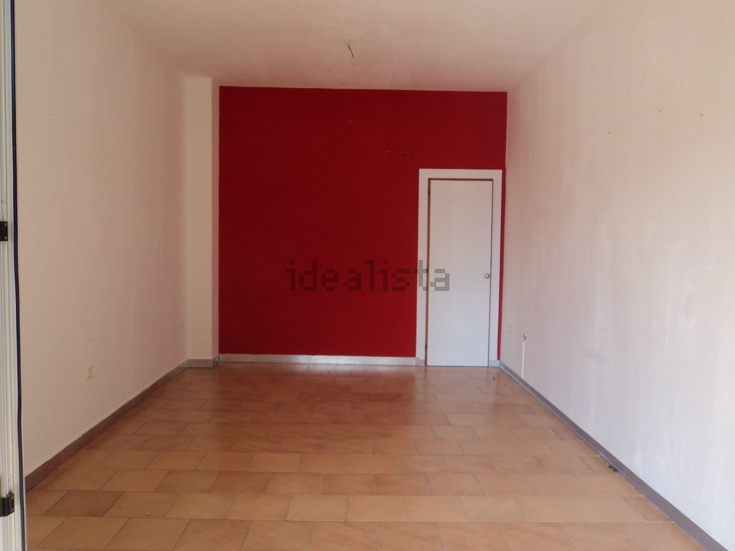 locale commerciale in vendita a Scalea